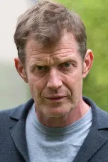 Jason Flemyng como: Ginger Frost