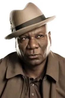 Ving Rhames como: Luther Stickell