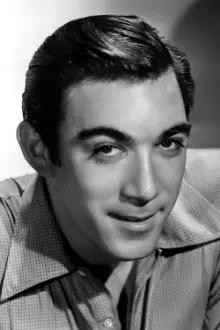 Anthony Quinn como: Maurice Conchis