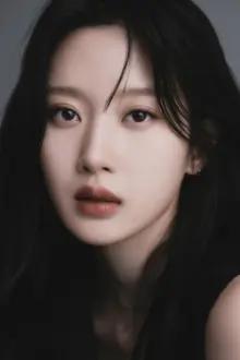 Moon Ga-young como: Yeo Ha-jin