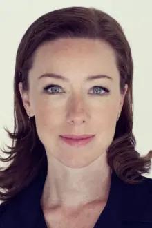 Molly Parker como: Irene Page