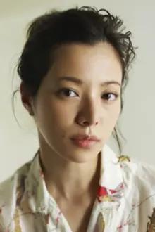 Yuki Sakurai como: Ayano Yoshino