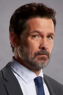 Billy Campbell como: Abraham Lincoln
