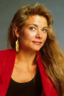 Theresa Russell como: Lady Harriet Coal