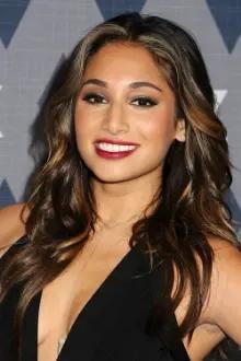 Meaghan Rath como: Rigby Hastings