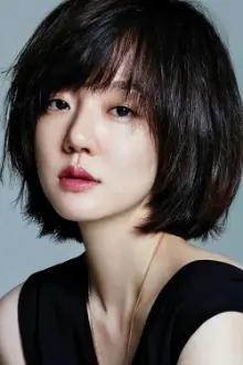 Lim Soo-jung como: She