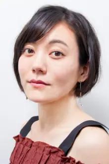 Anne Suzuki como: Young Hatsue Imada