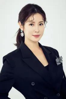 Lee Tae-ran como: Lee Soo-imm