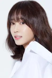 Kang Ye-won como: Jeong Yeon-su