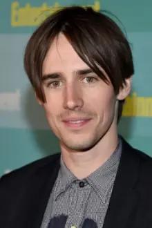 Reeve Carney como: Young Ishmael Chambers