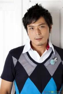 Hiroki Takahashi como: Katsuya Jonouchi (voice)