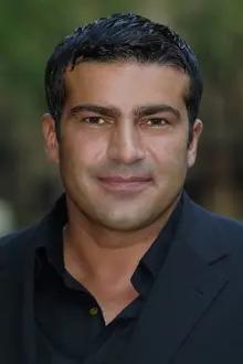 Tamer Hassan como: Bozlovski