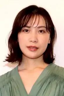 Eri Murakawa como: Midori Hyuga