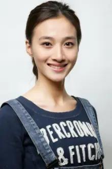 Joyce Feng como: Bai Wu Shuang