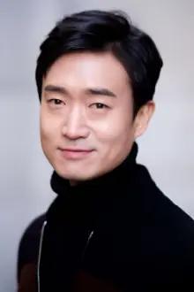 Jo Woo-jin como: Manager Lee