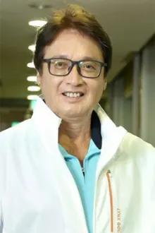 Charlie Chin Chiang-Lin como: Dr. Chin