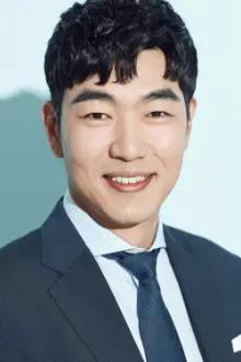 Lee Jong-hyuk como: Baek Kyung-min