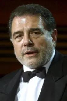 Juan Luis Galiardo como: Juanjo