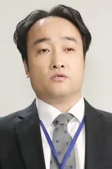 Jang Won-young como: Kim-yong