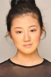 Catherine Chan como: Mei