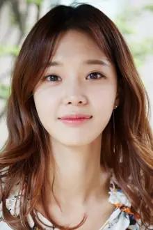 Lim Se-mi como: Yoo Eui-jeong