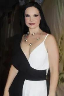 Ana Patricia Rojo como: Penélope Linhares