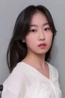Kim Hwan-hee como: Mi-rae