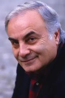 François Perrot como: Le père