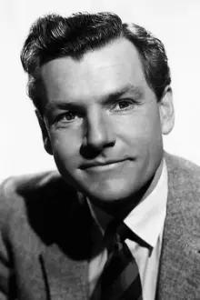 Kenneth More como: Ghost of Christmas Present