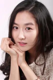 Ahn Mi-na como: Ms. Lee