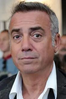 Massimo Ghini como: Abdelmalek