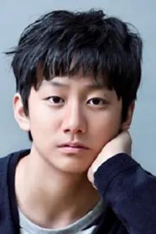 Yoo Jae-sang como: Tae-yang