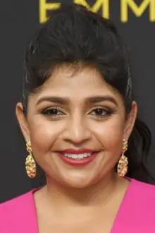 Punam Patel como: Priya