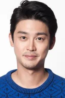 Sung Hyuk como: Lee Ji-hoon