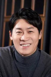 Jin Sun-kyu como: Detective Jo
