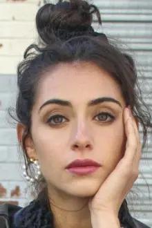 Rébecca Benhamour como: Célia Gaissac